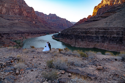 There are many Vegas wedding options so make it Grand with ceremony 3,500 feet below the rim of canyon