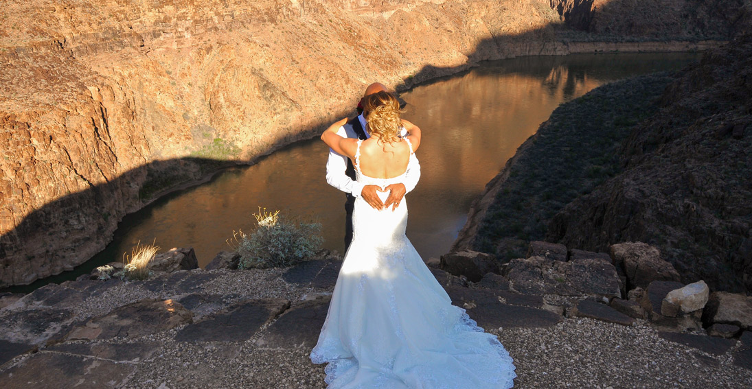 A Grand Canyon destination wedding for that couple looking for something unique